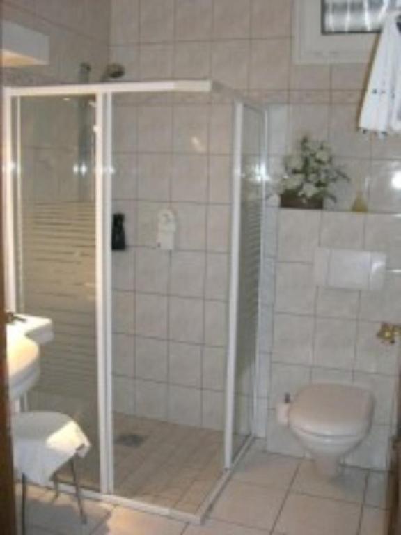 Hotel Haus Kirsch Grevenbroich Habitación foto