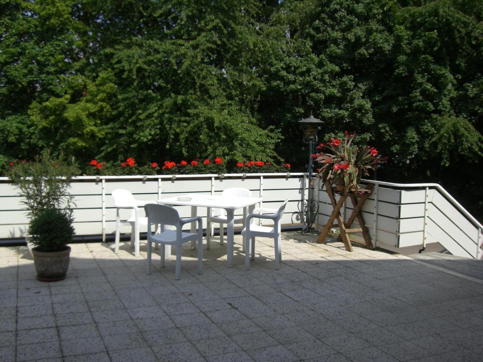 Hotel Haus Kirsch Grevenbroich Exterior foto