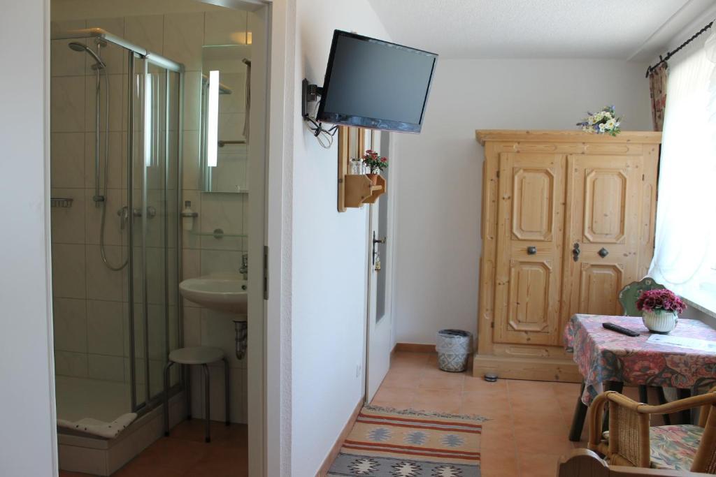 Hotel Haus Kirsch Grevenbroich Habitación foto