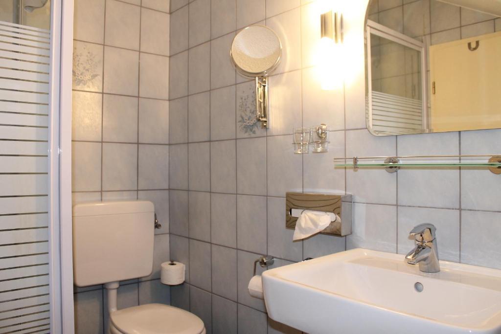 Hotel Haus Kirsch Grevenbroich Habitación foto