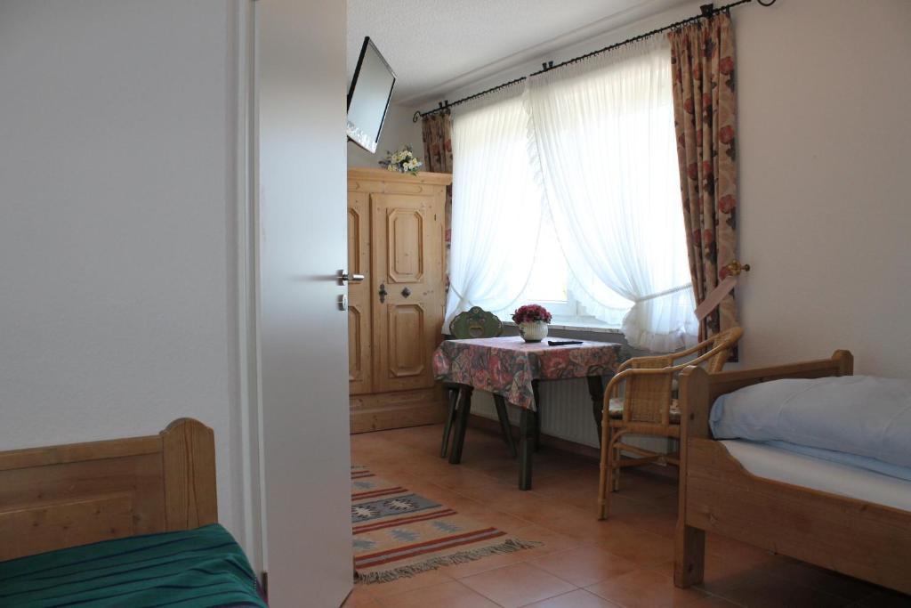 Hotel Haus Kirsch Grevenbroich Habitación foto
