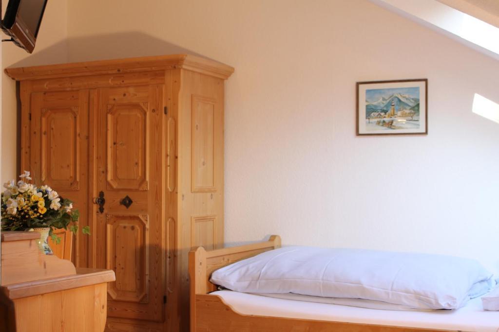 Hotel Haus Kirsch Grevenbroich Habitación foto